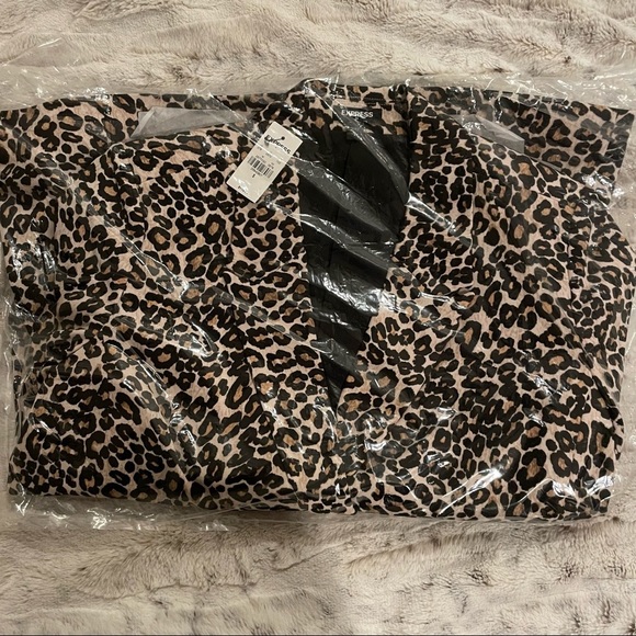 Express Leopard Boyfriend Blazer NWT Small - Picture 5 of 8